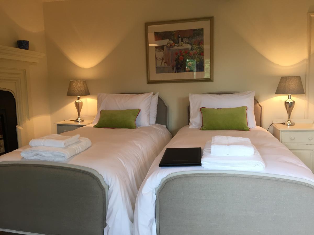 Castle Farm House B&B コービー エクステリア 写真